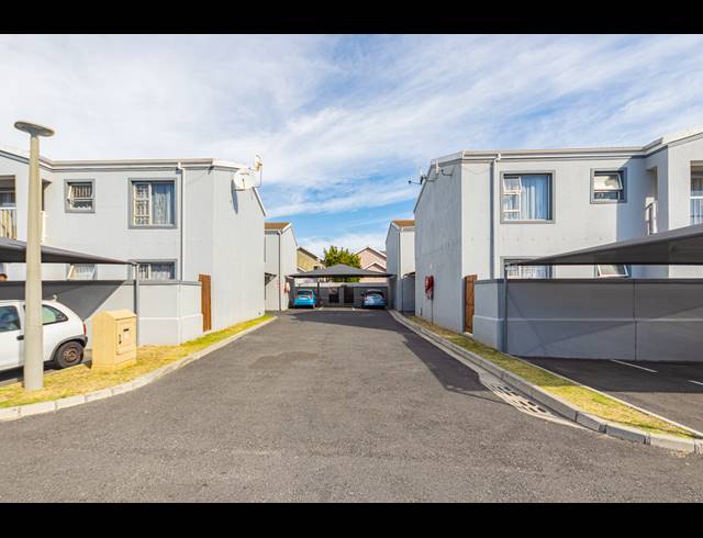 2 BEDROOM APARTMENT FOR SALE IN PARKLANDS